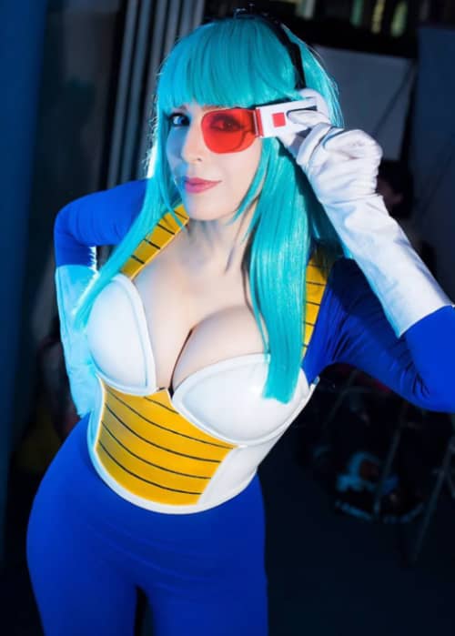 TOP 17 MEJORES COSPLAY DE BULMA 15 cosplay armadura saiyajin